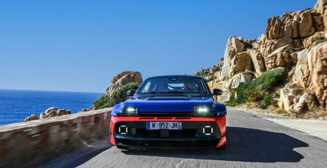 Renault 5 Turbo 3E oduševio javnost prvim nastupom uoči povijesnog relija Tour De Corse